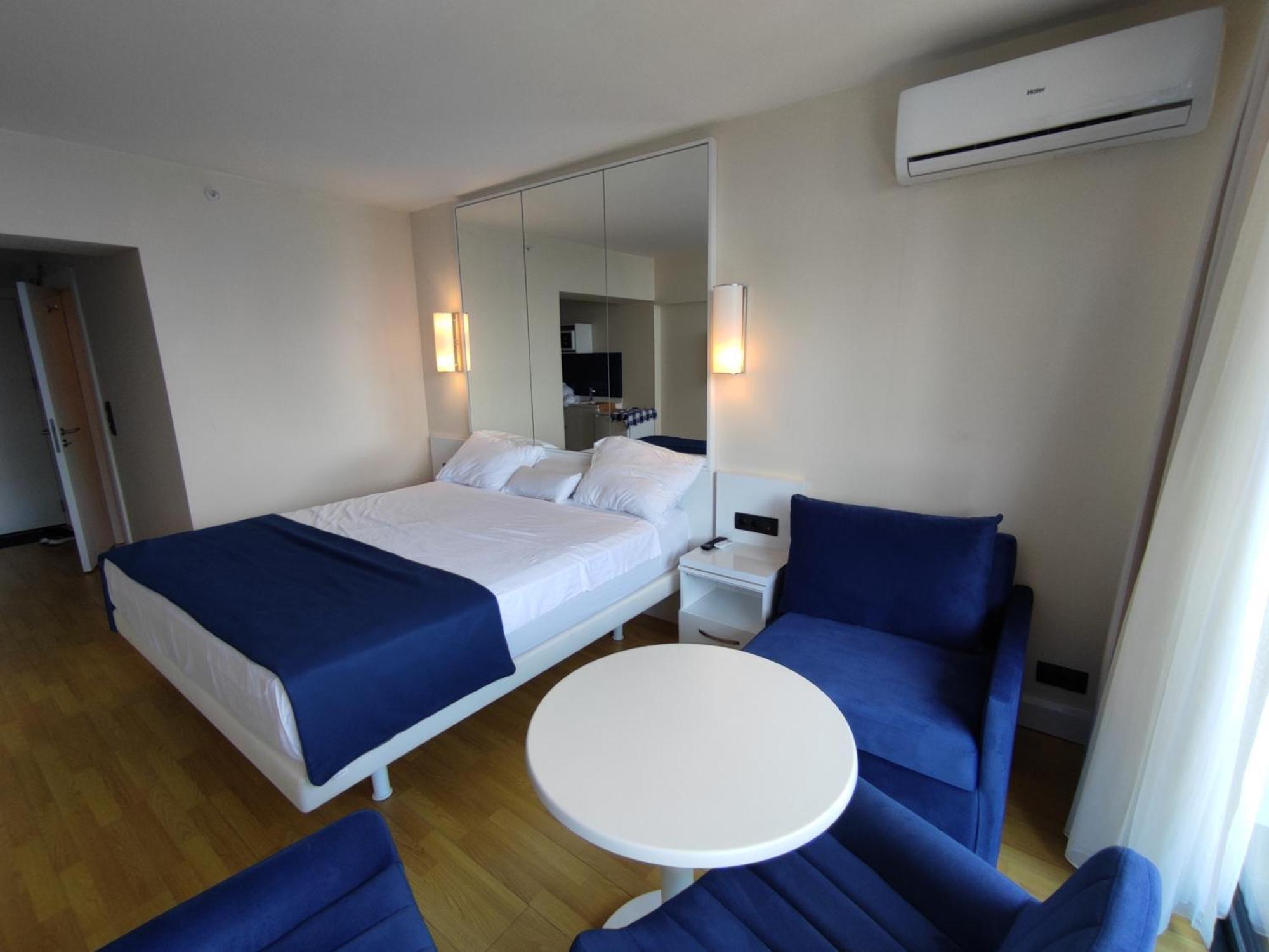 Apartamento Orbi Cyti Batumi Habitación foto